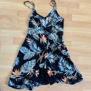 KENDALL & KYLIE Wrap Around Tropical Print Top